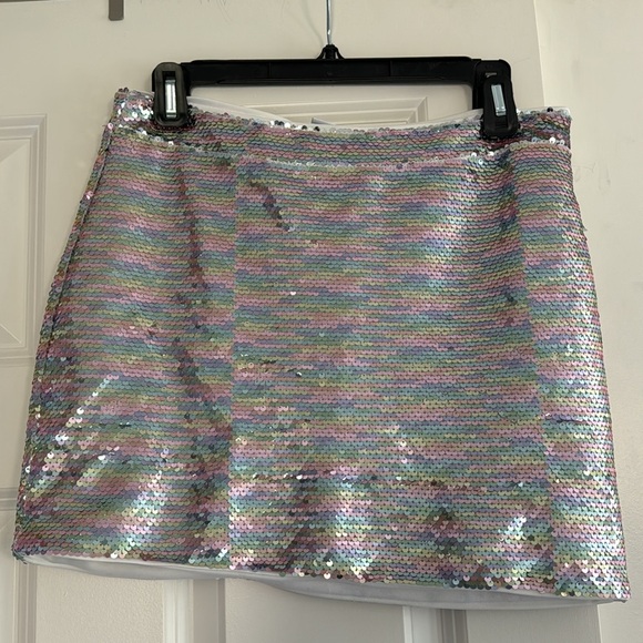 Urban Outfitters UO Rainbow Sequin Mini Skirt Size M - Picture 7 of 10